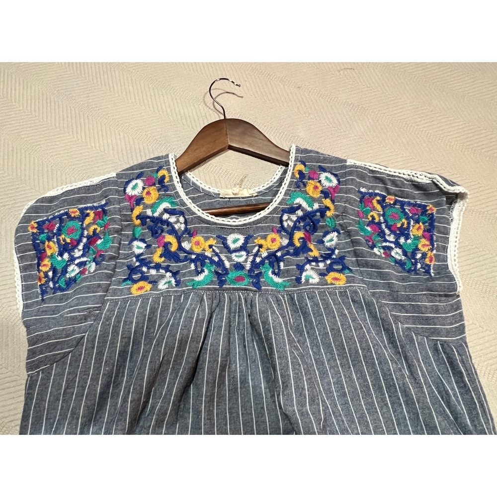 Entro Mexican Shift Mini Dress Blue Floral Embroidery Crochet Lace Womens Medium - Picture 4 of 7